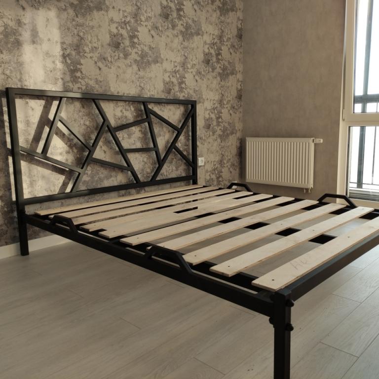 Металлическая кровать в стиле ЛОФТ